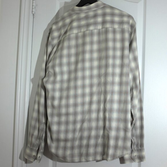 Calvin Klein Jeans plaid snap button down shirt 100% cotton XL - Picture 2 of 9